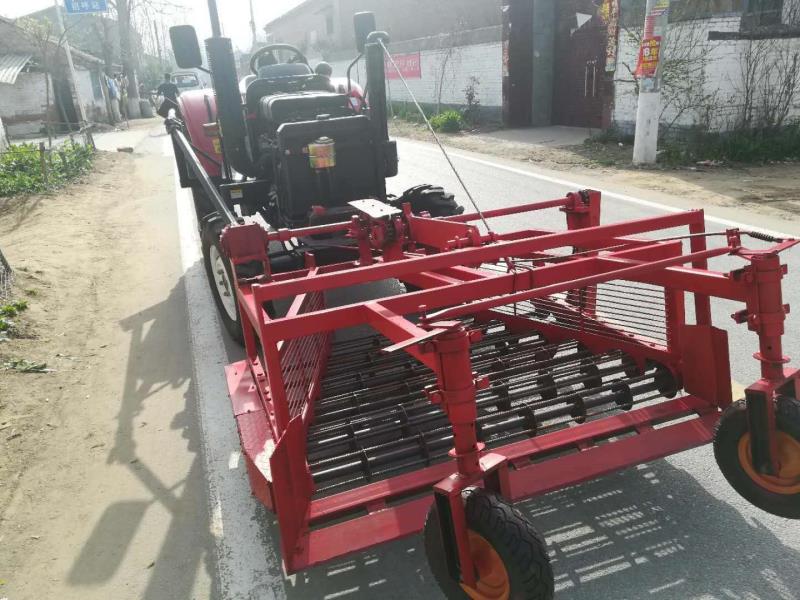 前置大蒜收獲機.jpg 前置大蒜收獲機.jpg